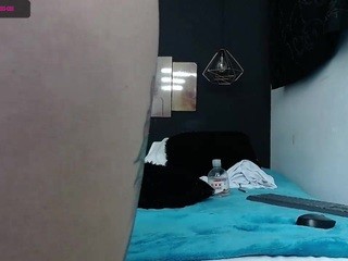 IVanessa, ? naked Live Sex Chat Room