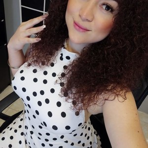 KateCifuentes naked before webcam in live porn chat