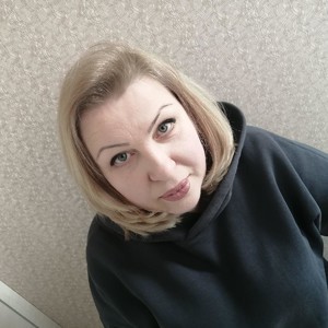LindaXDream naked before webcam in live porn chat
