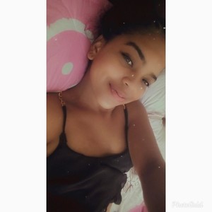 LisaBanksX naked before webcam in live porn chat