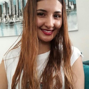 MaryPink naked before webcam in live porn chat