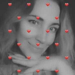 Oly_nice_ naked before webcam in live porn chat