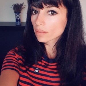 pamella_4u naked before webcam in live porn chat