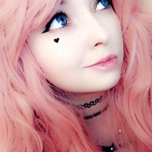 PrincessBluu naked before webcam in live porn chat
