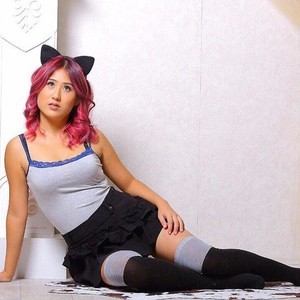 RikaLoves naked before webcam in live porn chat