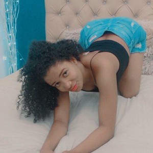 RubyRouse naked before webcam in live porn chat