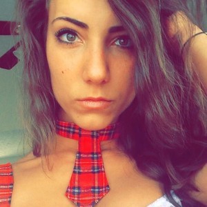 RubySparx naked before webcam in live porn chat