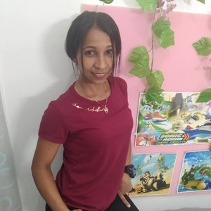 Sexicandy21 naked before webcam in live porn chat