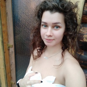 SofiAmeli naked before webcam in live porn chat