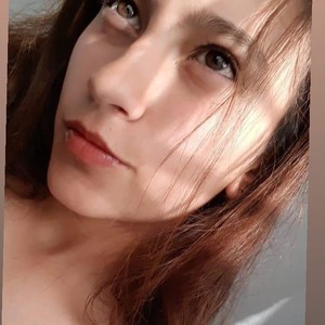 Starhanny_ naked before webcam in live porn chat