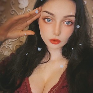 sunshinebabee naked before webcam in live porn chat