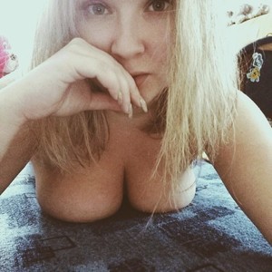 Susan_Terry naked before webcam in live porn chat