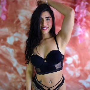 Sweety_sharai naked before webcam in live porn chat
