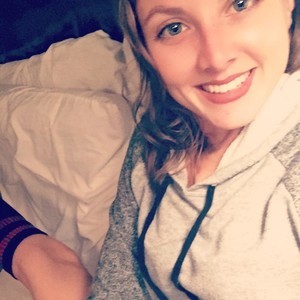 TwinkleTwat20 naked before webcam in live porn chat