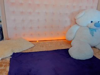 uakim naked Live Sex Chat Room