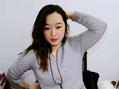 Abbyye naked stripping on cam for live sex video chat
