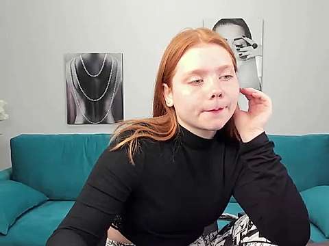 Alice_Norrisu naked stripping on cam for live sex video chat