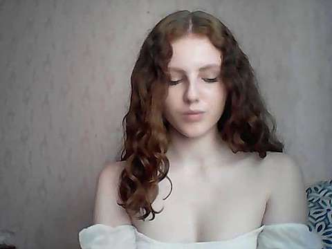 Amy_Dremy naked stripping on cam for live sex video chat