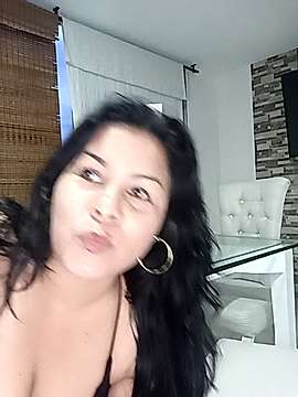 Angelina_50 naked stripping on cam for live sex video chat