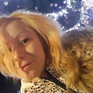 bangbabedoll naked before webcam in live video chat