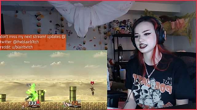 blairbxtch naked stripping on cam for live sex video chat