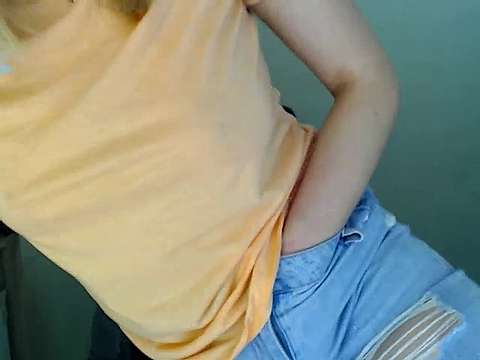 Bon_Love naked stripping on cam for live sex video chat