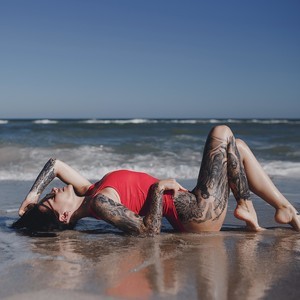 CamelliaJade naked before webcam in live video chat