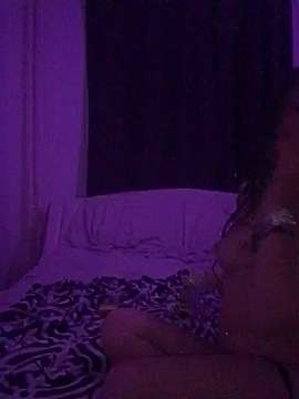 CandyLexyy naked stripping on cam for live sex video chat