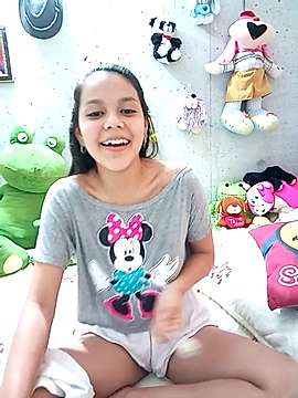 candypriness naked stripping on cam for live sex video chat