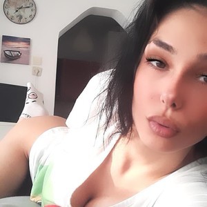 Chloe__sky naked before webcam in live video chat