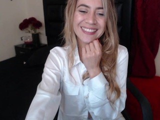 Cristiina , ??? naked Live Sex Chat Room