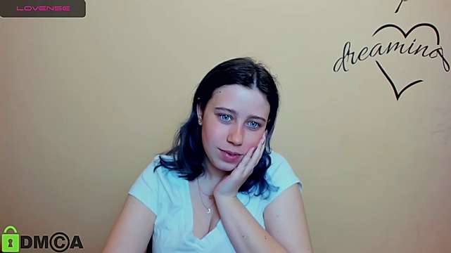Daisy_XStar naked stripping on cam for live sex video chat