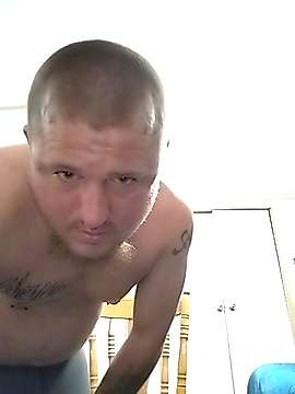 dean425k naked stripping on cam for live sex video chat