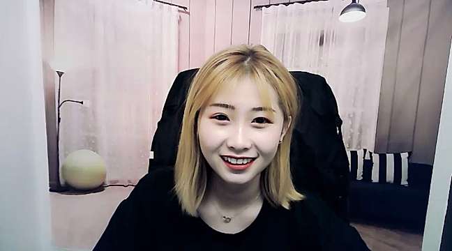dsj_lucy naked stripping on cam for live sex video chat