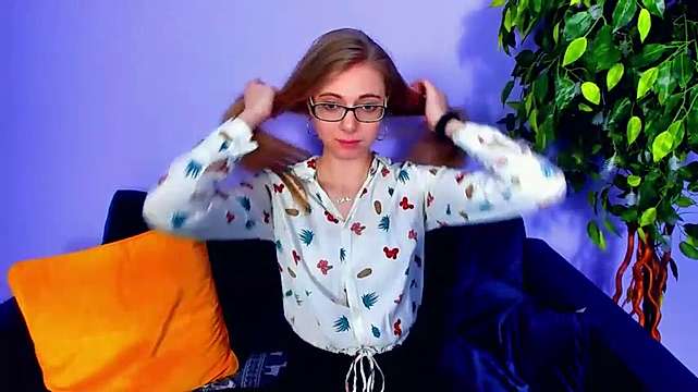 Eva_Rich naked stripping on cam for live sex video chat