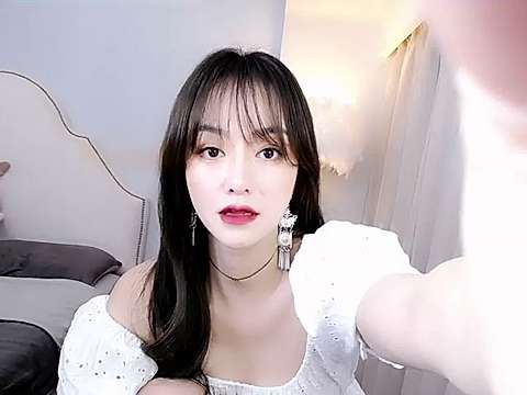 Fashion_Zoe naked stripping on cam for live sex video chat