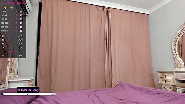 Felicity_dream naked stripping on cam for live sex video chat