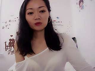 HD_31Alice naked stripping on cam for live sex video chat
