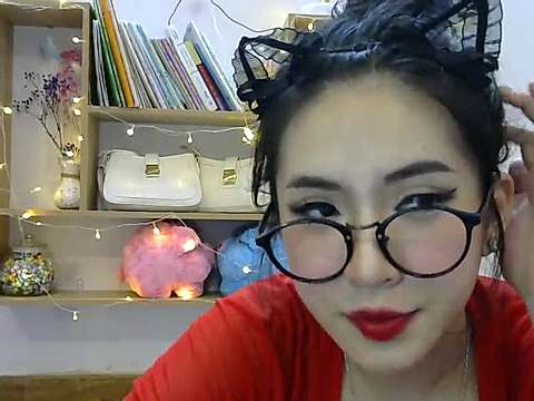 HottieMimi naked stripping on cam for live sex video chat