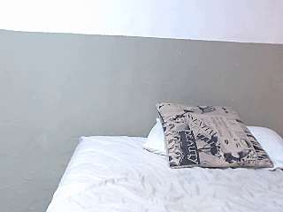 HugeNaturalCurves naked stripping on cam for live sex video chat