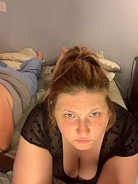 Ivythixxx naked stripping on cam for live sex video chat