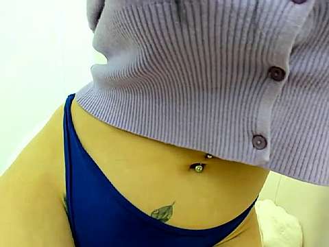 Julia_Belle naked stripping on cam for live sex video chat