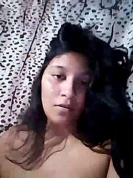 karolainepedros naked stripping on cam for live sex video chat