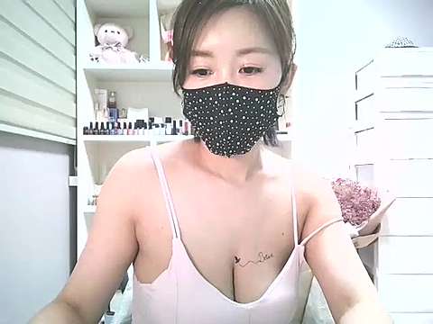 Korea_HaNa naked stripping on cam for live sex video chat
