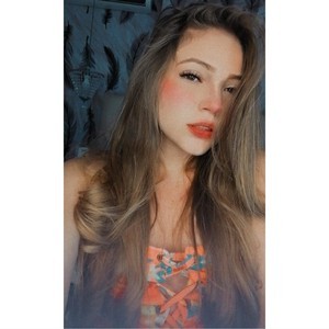 Kylie_fox01 naked before webcam in live video chat