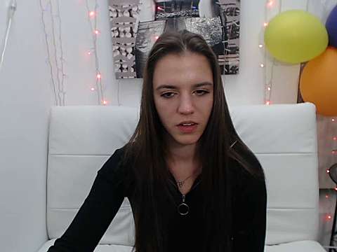 Lucky-Violet naked stripping on cam for live sex video chat