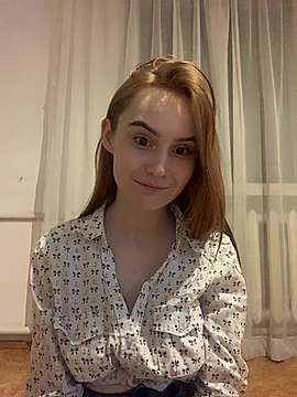 Malvina_Sweet_ naked stripping on cam for live sex video chat