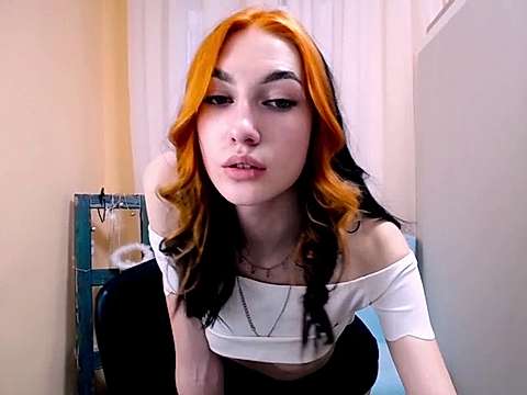 MiaParadise_ naked stripping on cam for live sex video chat