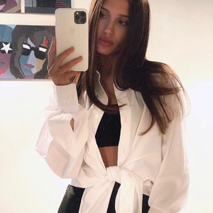 Milevskate naked before webcam in live video chat