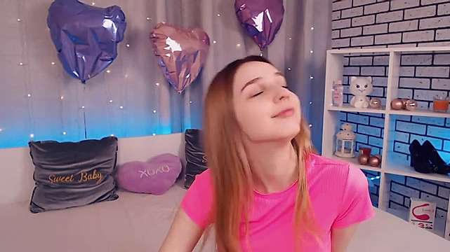 MirelTimber naked stripping on cam for live sex video chat
